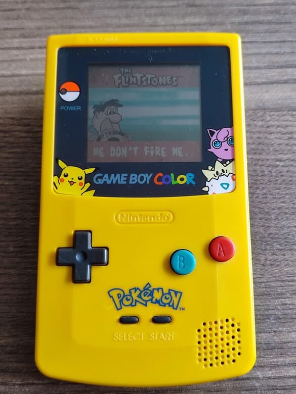 🎁 FREE GIFT – Nintendo Game Boy Color Pokémon Shell (Fully Working) | London